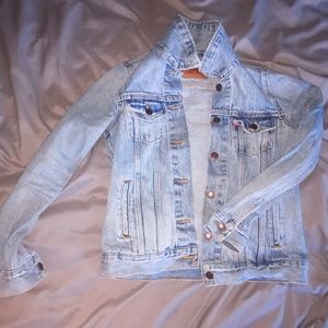 Levis Womans XS jean jacket